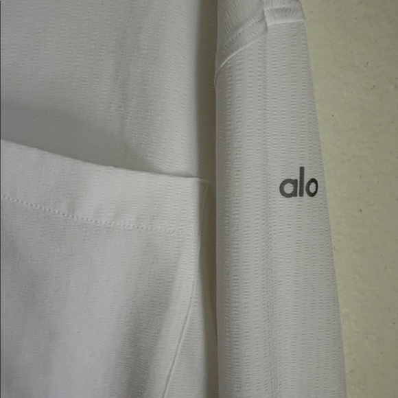 ALO | Dreamscape Button Down Long Sleeve - Picture 8 of 9